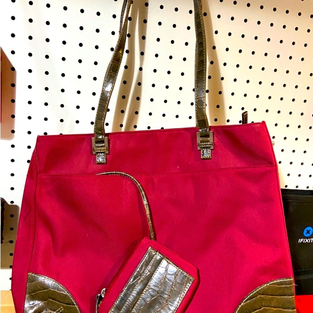 Anne Klein shopping bag with small purse/card case